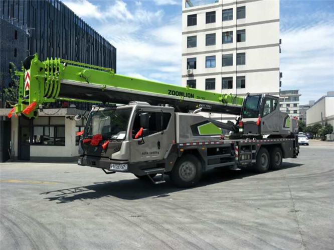 涵江区跨街广告牌的高空安装注意事项