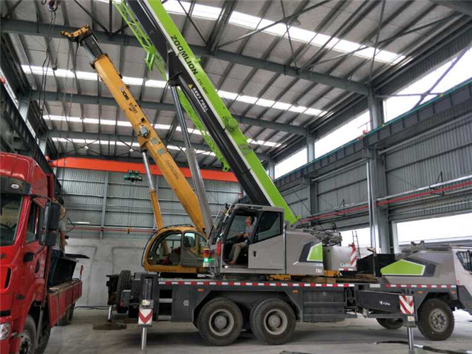 涵江区高空车出租需要注意哪些安全事项？